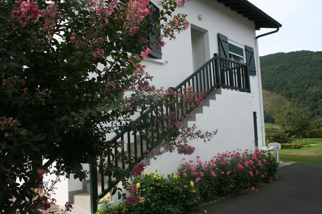 Chambres D'Hotes Chez Pascaline Ispoure Exteriör bild